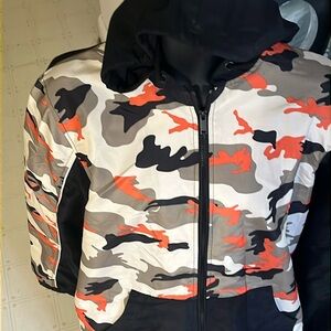 Five by Five  windbreaker hoodie, jacket  size Large great Condition
